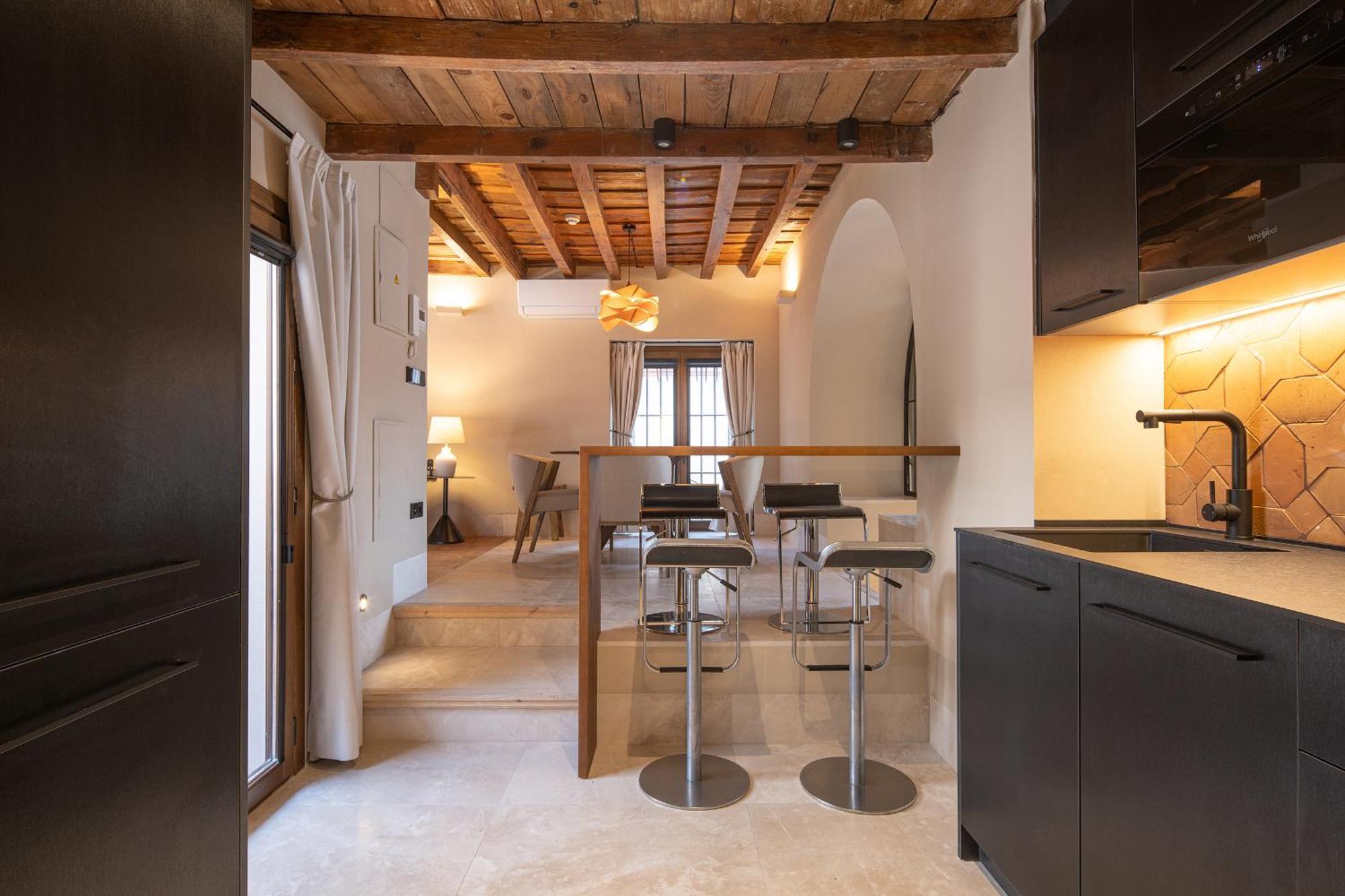 Calm Suites Babole — Fotos 3